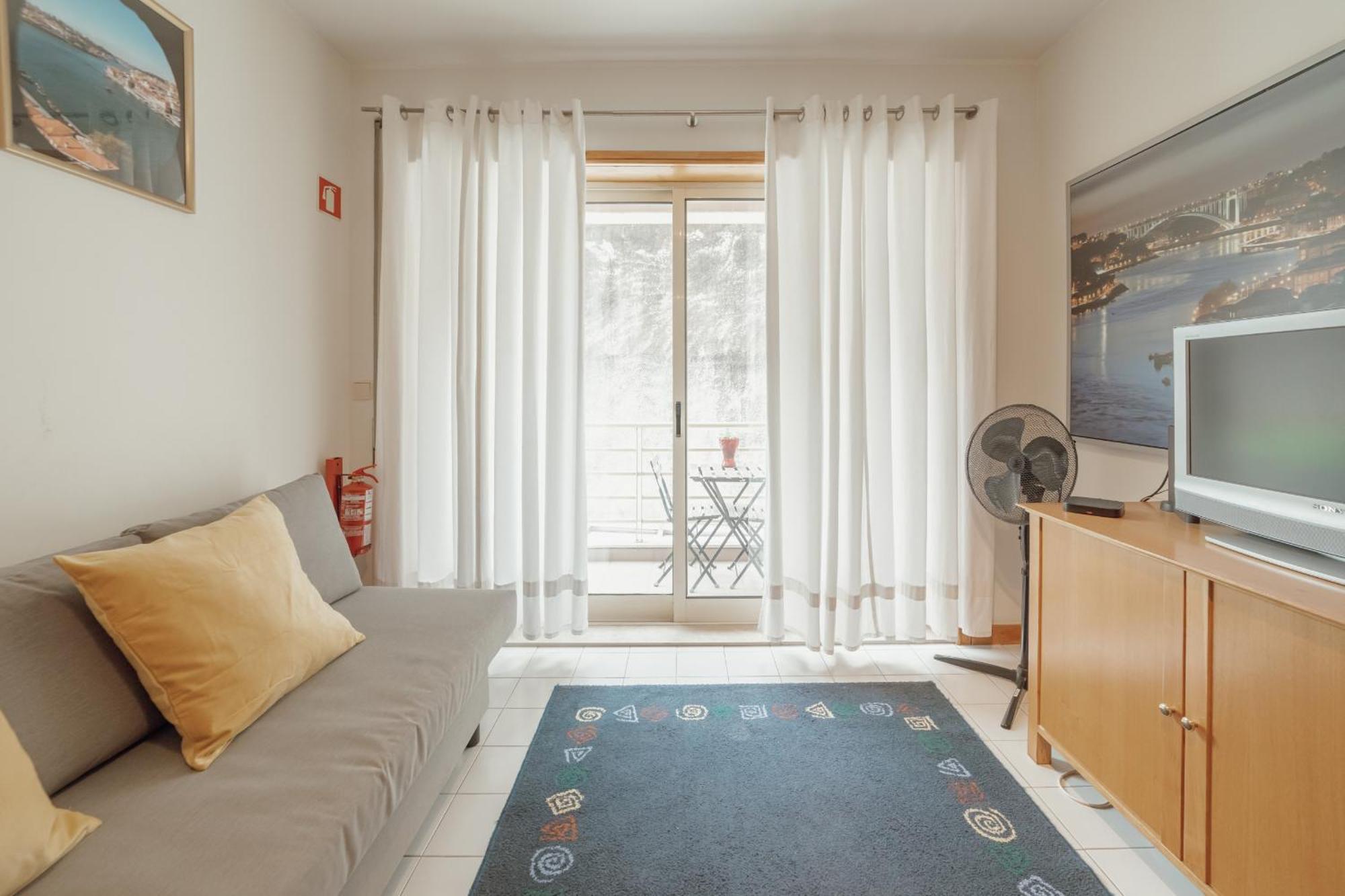 Downtown Trindade Apartment With Terrace By Vacationy OOporto Esterno foto
